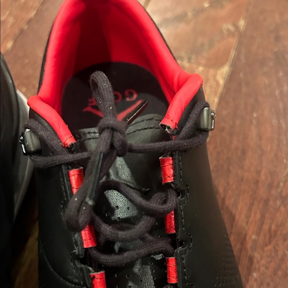 Nike Jordan Black and Red Athletic Golf Shoes - Picture 11 of 16